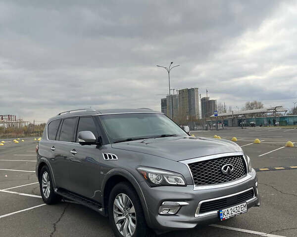 Сірий Інфініті QX80, об'ємом двигуна 5.55 л та пробігом 160 тис. км за 28000 $, фото 2 на Automoto.ua