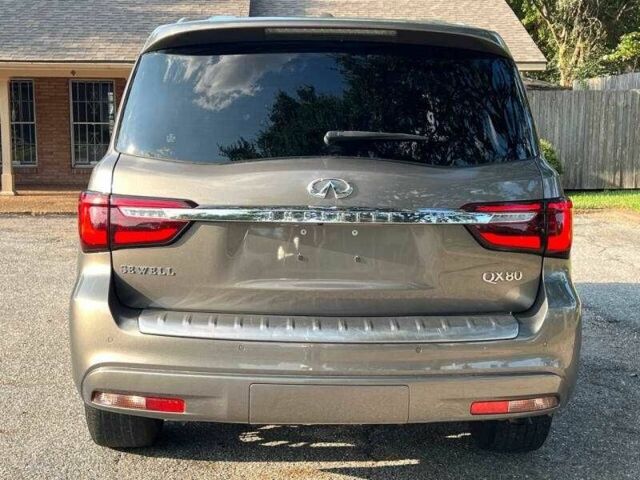 Серый Инфинити QX80, объемом двигателя 5.6 л и пробегом 67 тыс. км за 8000 $, фото 3 на Automoto.ua