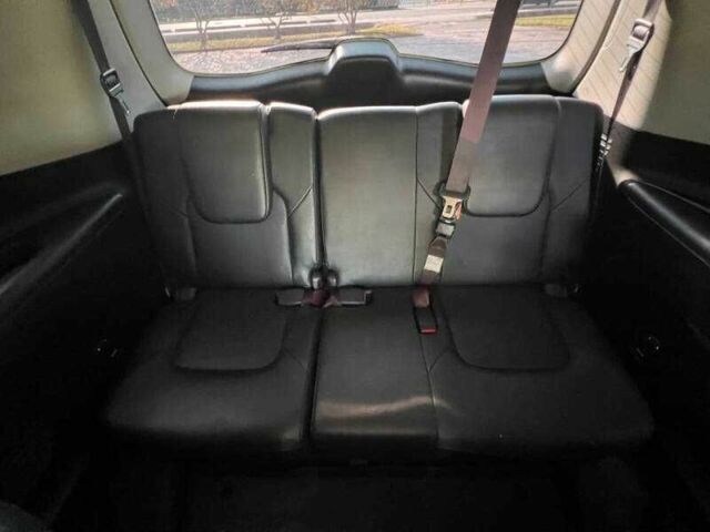 Серый Инфинити QX80, объемом двигателя 5.6 л и пробегом 67 тыс. км за 8000 $, фото 18 на Automoto.ua