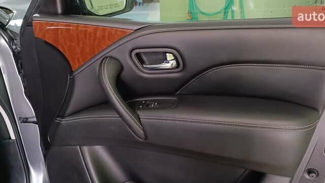 Инфинити QX80 2019 в Черновцах на Automoto.ua Серый Инфинити QX80, объемом двигателя 5.6 л и пробегом 100 тыс. км за 49500 $, фото 10 на Automoto.ua