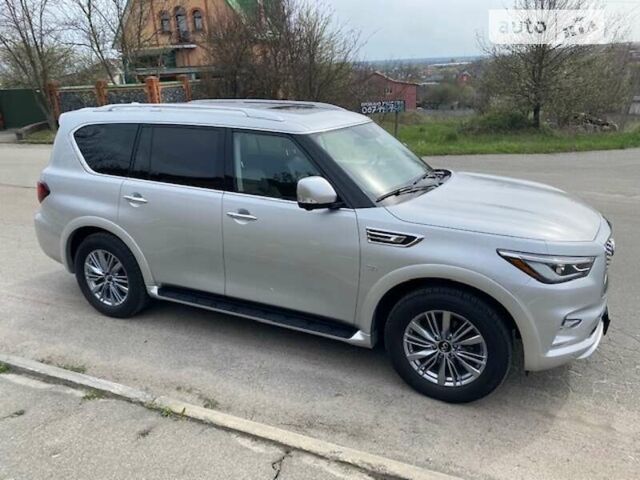 Серый Инфинити QX80, объемом двигателя 5.6 л и пробегом 57 тыс. км за 49500 $, фото 2 на Automoto.ua