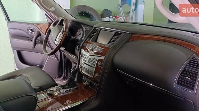 Инфинити QX80 2019 в Черновцах на Automoto.ua Серый Инфинити QX80, объемом двигателя 5.6 л и пробегом 100 тыс. км за 49500 $, фото 9 на Automoto.ua