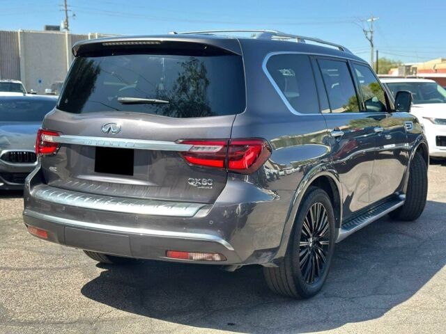 Серый Инфинити QX80, объемом двигателя 5.6 л и пробегом 50 тыс. км за 21000 $, фото 3 на Automoto.ua