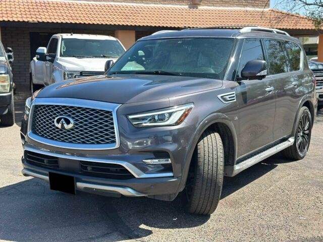 Серый Инфинити QX80, объемом двигателя 5.6 л и пробегом 50 тыс. км за 21000 $, фото 2 на Automoto.ua