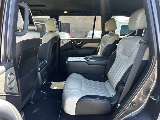 Серый Инфинити QX80, объемом двигателя 5.6 л и пробегом 50 тыс. км за 21000 $, фото 12 на Automoto.ua
