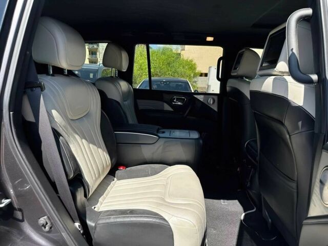 Серый Инфинити QX80, объемом двигателя 5.6 л и пробегом 50 тыс. км за 21000 $, фото 14 на Automoto.ua