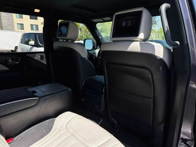 Серый Инфинити QX80, объемом двигателя 5.6 л и пробегом 50 тыс. км за 21000 $, фото 15 на Automoto.ua