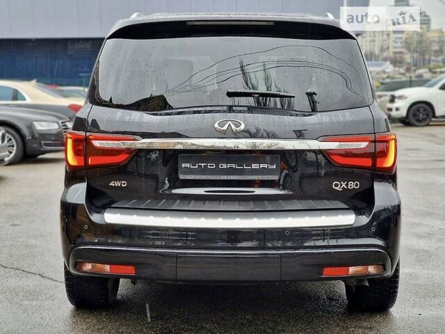 Сірий Інфініті QX80, об'ємом двигуна 5.6 л та пробігом 21 тис. км за 65550 $, фото 5 на Automoto.ua