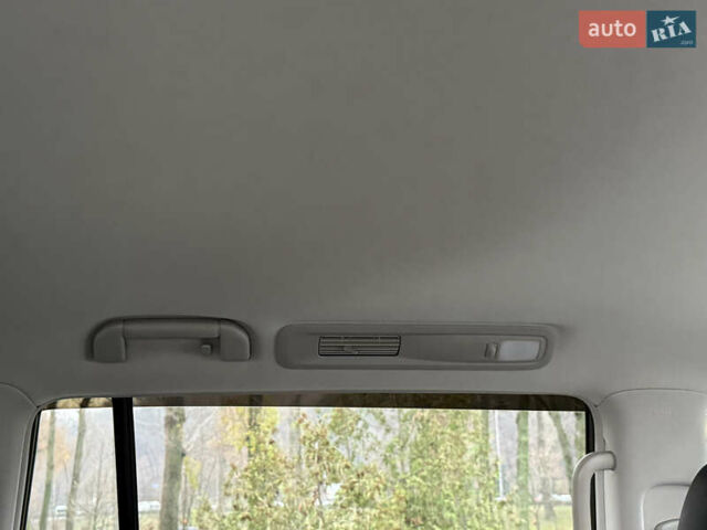 Сірий Інфініті QX80, об'ємом двигуна 5.55 л та пробігом 35 тис. км за 58999 $, фото 45 на Automoto.ua