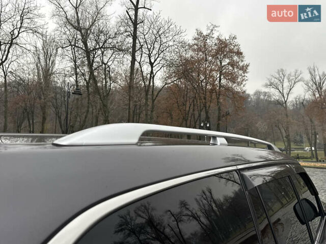 Сірий Інфініті QX80, об'ємом двигуна 5.55 л та пробігом 35 тис. км за 58999 $, фото 167 на Automoto.ua