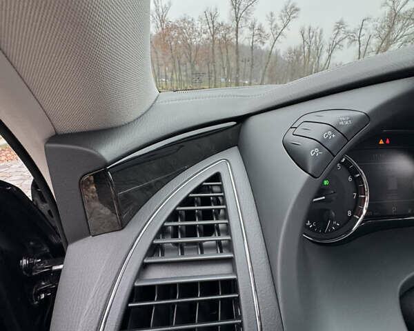 Сірий Інфініті QX80, об'ємом двигуна 5.55 л та пробігом 35 тис. км за 58999 $, фото 99 на Automoto.ua