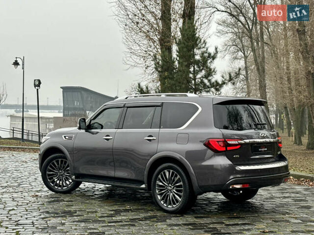 Сірий Інфініті QX80, об'ємом двигуна 5.55 л та пробігом 35 тис. км за 58999 $, фото 29 на Automoto.ua