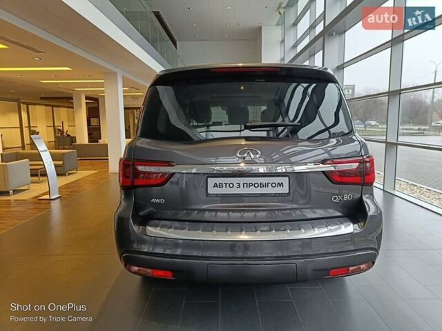 Серый Инфинити QX80, объемом двигателя 5.55 л и пробегом 98 тыс. км за 54900 $, фото 8 на Automoto.ua
