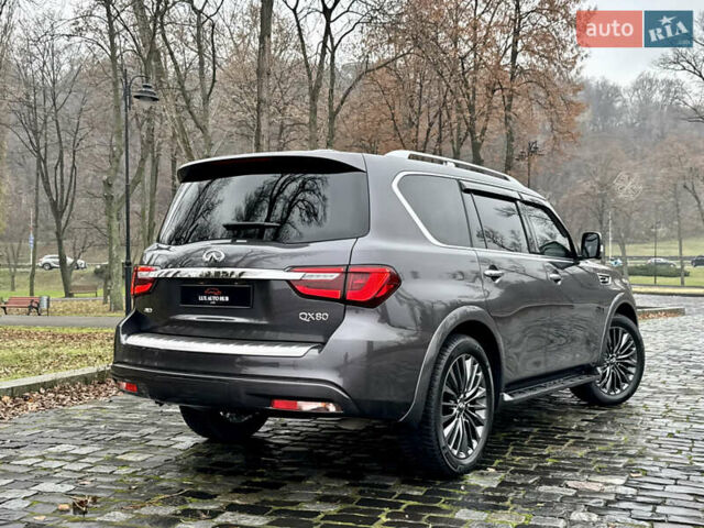 Сірий Інфініті QX80, об'ємом двигуна 5.55 л та пробігом 35 тис. км за 58999 $, фото 11 на Automoto.ua
