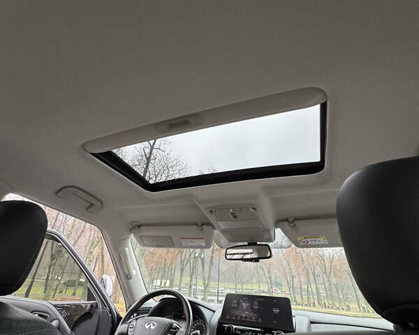 Сірий Інфініті QX80, об'ємом двигуна 5.55 л та пробігом 35 тис. км за 58999 $, фото 83 на Automoto.ua