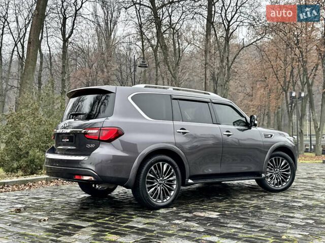 Сірий Інфініті QX80, об'ємом двигуна 5.55 л та пробігом 35 тис. км за 58999 $, фото 13 на Automoto.ua