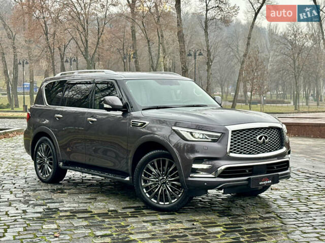 Сірий Інфініті QX80, об'ємом двигуна 5.55 л та пробігом 35 тис. км за 58999 $, фото 30 на Automoto.ua