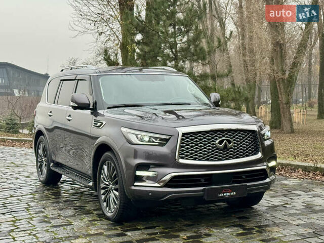 Сірий Інфініті QX80, об'ємом двигуна 5.55 л та пробігом 35 тис. км за 58999 $, фото 3 на Automoto.ua