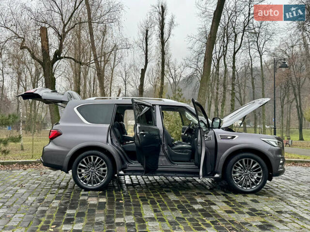 Сірий Інфініті QX80, об'ємом двигуна 5.55 л та пробігом 35 тис. км за 58999 $, фото 114 на Automoto.ua