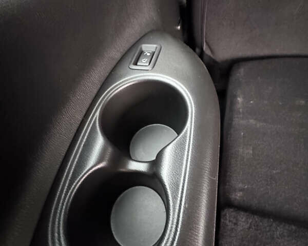 Сірий Інфініті QX80, об'ємом двигуна 5.55 л та пробігом 35 тис. км за 58999 $, фото 52 на Automoto.ua