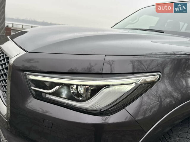 Сірий Інфініті QX80, об'ємом двигуна 5.55 л та пробігом 35 тис. км за 58999 $, фото 145 на Automoto.ua