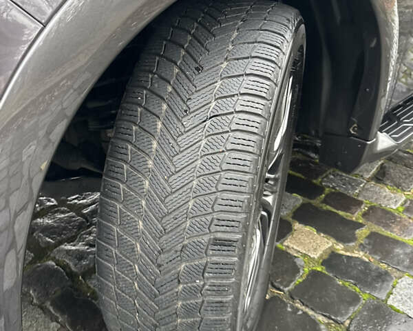 Сірий Інфініті QX80, об'ємом двигуна 5.55 л та пробігом 35 тис. км за 58999 $, фото 143 на Automoto.ua