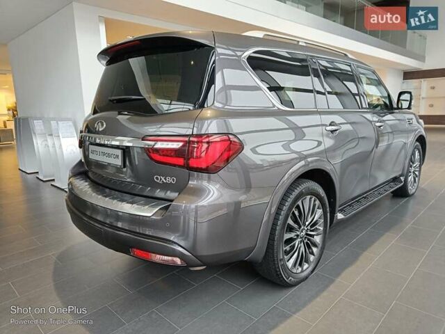 Серый Инфинити QX80, объемом двигателя 5.55 л и пробегом 98 тыс. км за 54900 $, фото 1 на Automoto.ua