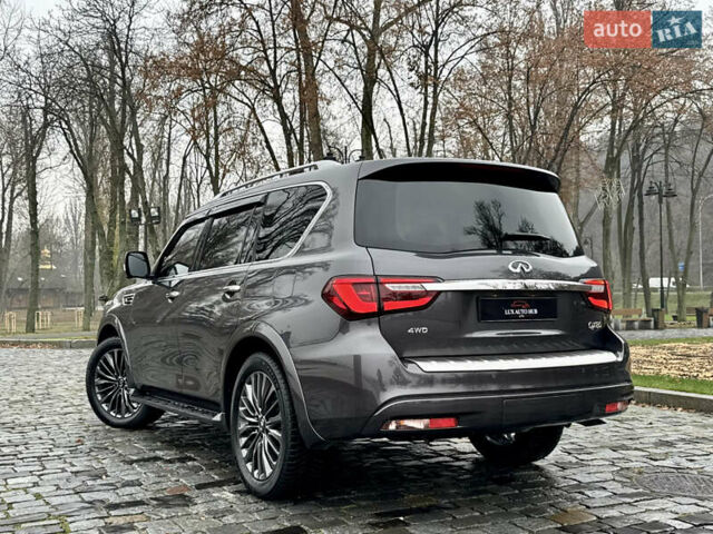 Сірий Інфініті QX80, об'ємом двигуна 5.55 л та пробігом 35 тис. км за 58999 $, фото 35 на Automoto.ua