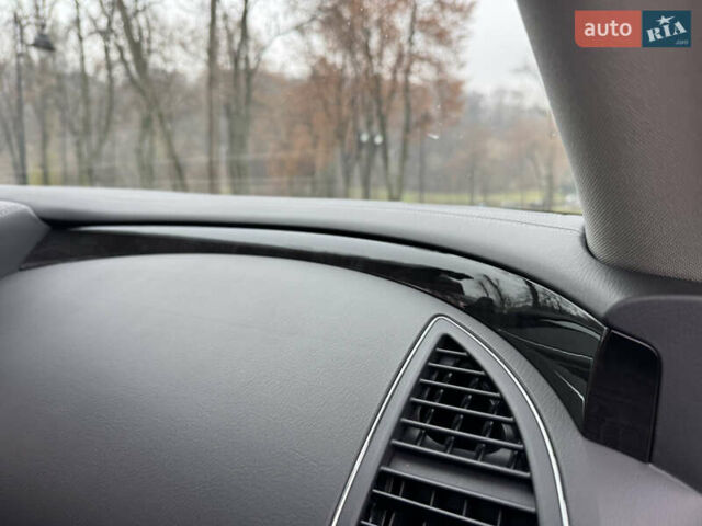 Сірий Інфініті QX80, об'ємом двигуна 5.55 л та пробігом 35 тис. км за 58999 $, фото 64 на Automoto.ua