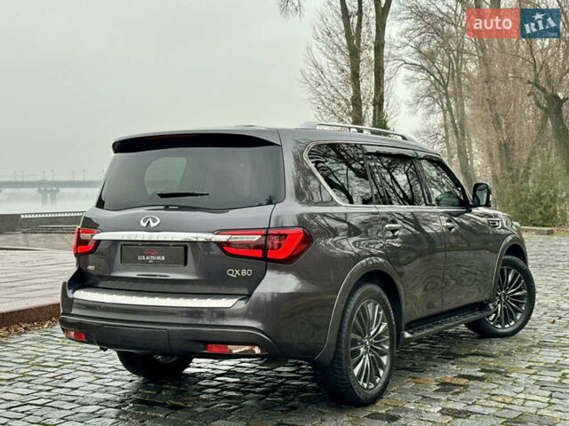 Сірий Інфініті QX80, об'ємом двигуна 5.55 л та пробігом 35 тис. км за 58999 $, фото 33 на Automoto.ua