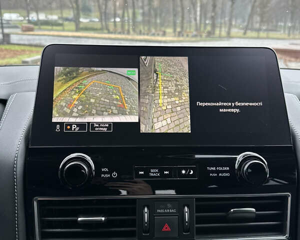 Сірий Інфініті QX80, об'ємом двигуна 5.55 л та пробігом 35 тис. км за 58999 $, фото 16 на Automoto.ua