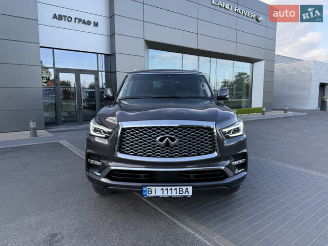 Сірий Інфініті QX80, об'ємом двигуна 5.55 л та пробігом 9 тис. км за 66900 $, фото 1 на Automoto.ua