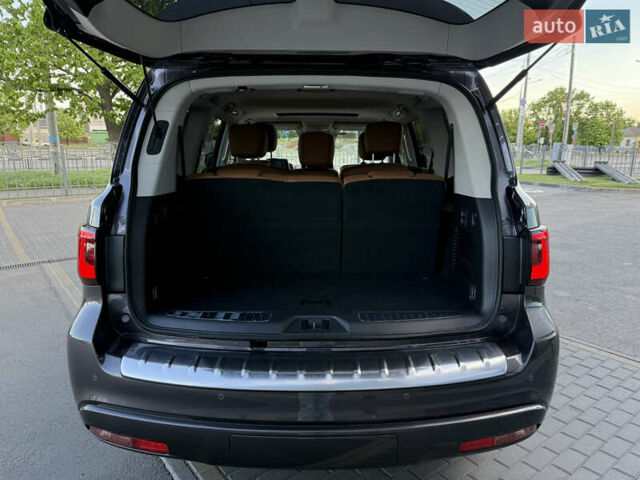 Сірий Інфініті QX80, об'ємом двигуна 5.55 л та пробігом 9 тис. км за 66900 $, фото 32 на Automoto.ua