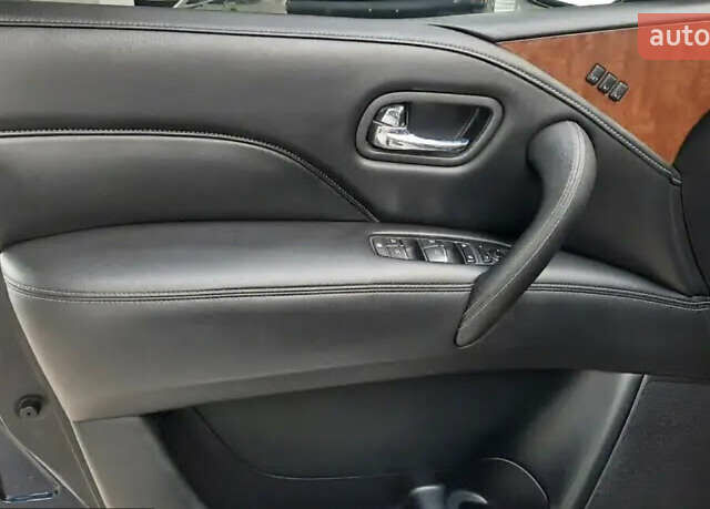 Синій Інфініті QX80, об'ємом двигуна 5.6 л та пробігом 120 тис. км за 45000 $, фото 11 на Automoto.ua