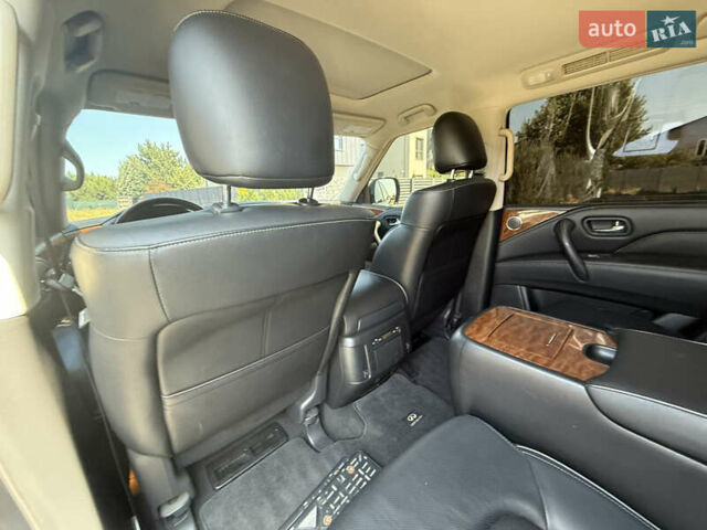 Синий Инфинити QX80, объемом двигателя 5.55 л и пробегом 33 тыс. км за 38999 $, фото 13 на Automoto.ua