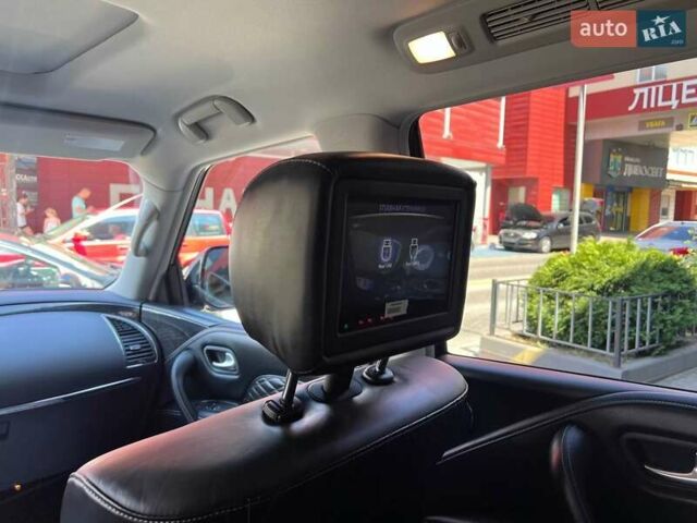 Синий Инфинити QX80, объемом двигателя 5.55 л и пробегом 56 тыс. км за 49900 $, фото 39 на Automoto.ua