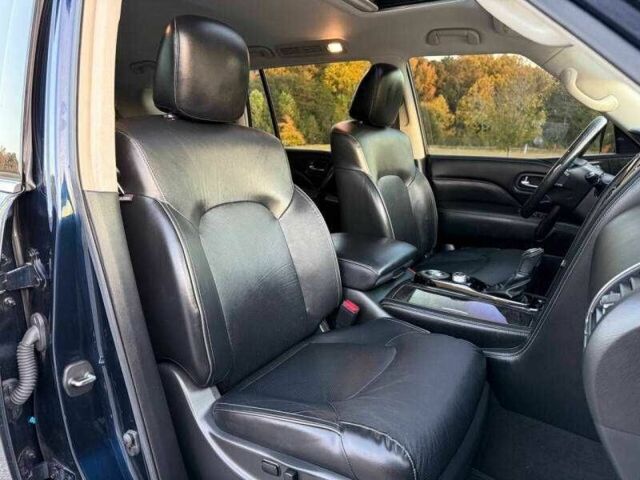 Синий Инфинити QX80, объемом двигателя 5.6 л и пробегом 50 тыс. км за 12000 $, фото 19 на Automoto.ua