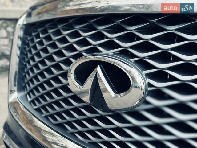 Синій Інфініті QX80, об'ємом двигуна 5.6 л та пробігом 99 тис. км за 43000 $, фото 11 на Automoto.ua