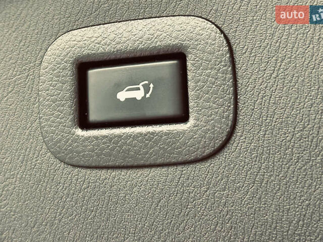 Синій Інфініті QX80, об'ємом двигуна 5.6 л та пробігом 99 тис. км за 43000 $, фото 22 на Automoto.ua