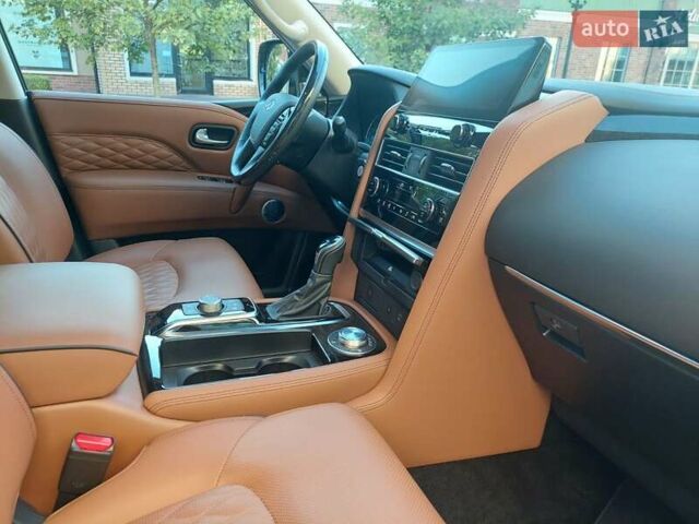 Синий Инфинити QX80, объемом двигателя 5.55 л и пробегом 12 тыс. км за 72000 $, фото 1 на Automoto.ua