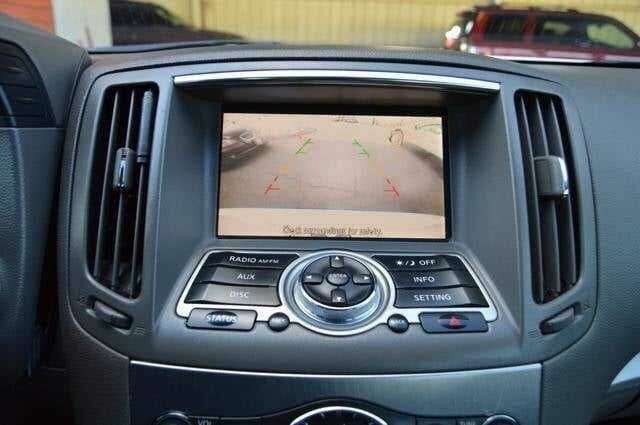 Белый Инфинити Другая, объемом двигателя 3.7 л и пробегом 54 тыс. км за 2500 $, фото 7 на Automoto.ua