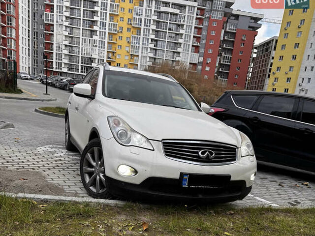 Білий Інфініті EX 25, об'ємом двигуна 2.5 л та пробігом 172 тис. км за 14600 $, фото 4 на Automoto.ua
