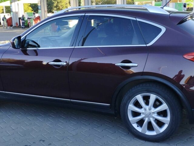 Червоний Інфініті EX 25, об'ємом двигуна 0 л та пробігом 202 тис. км за 10300 $, фото 2 на Automoto.ua