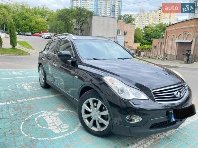 Инфинити EX 25, объемом двигателя 2.5 л и пробегом 159 тыс. км за 11000 $, фото 13 на Automoto.ua