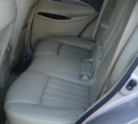 Бежевый Инфинити EX 35, объемом двигателя 3.5 л и пробегом 178 тыс. км за 9200 $, фото 10 на Automoto.ua