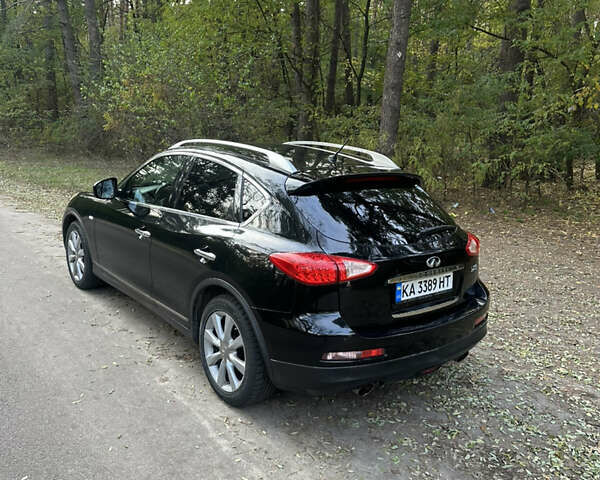 Черный Инфинити EX 35, объемом двигателя 3.5 л и пробегом 105 тыс. км за 10200 $, фото 5 на Automoto.ua