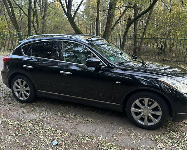 Черный Инфинити EX 35, объемом двигателя 3.5 л и пробегом 105 тыс. км за 10200 $, фото 2 на Automoto.ua