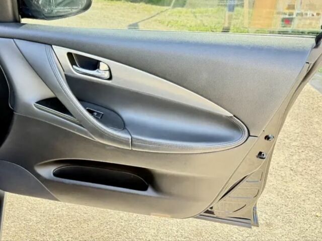 Чорний Інфініті EX 35, об'ємом двигуна 3.5 л та пробігом 129 тис. км за 9000 $, фото 13 на Automoto.ua