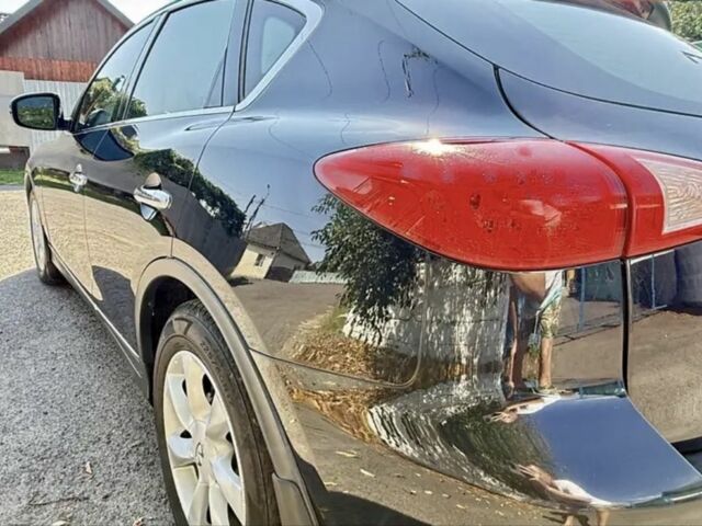 Чорний Інфініті EX 35, об'ємом двигуна 3.5 л та пробігом 129 тис. км за 9000 $, фото 6 на Automoto.ua