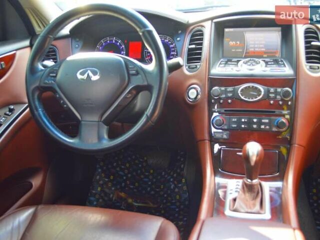 Черный Инфинити EX 35, объемом двигателя 3.5 л и пробегом 210 тыс. км за 9500 $, фото 28 на Automoto.ua